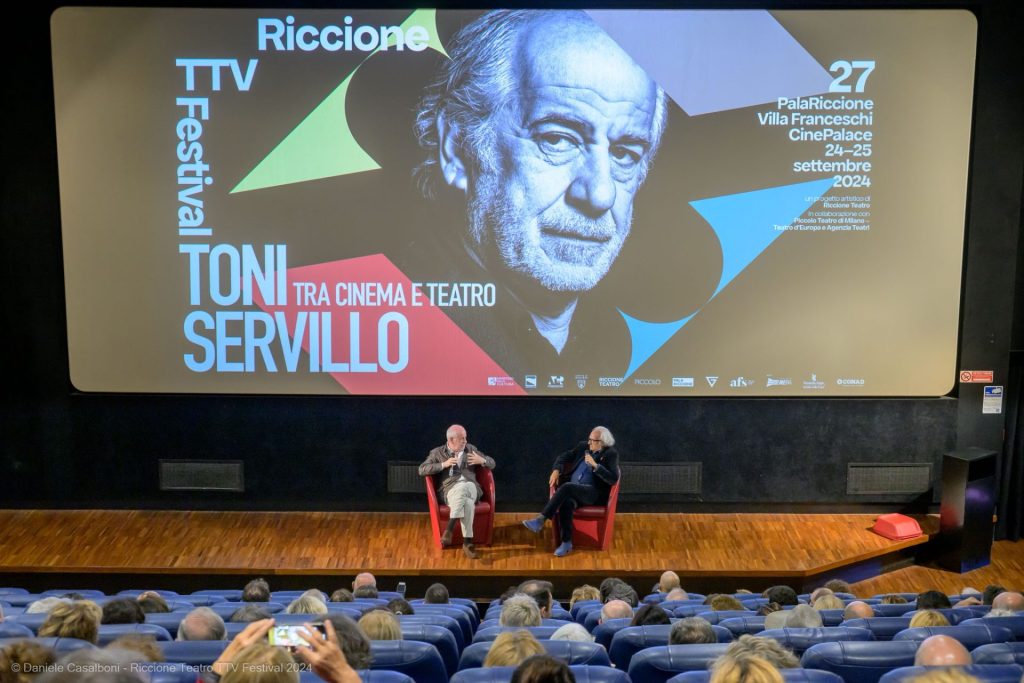 Rassegna “Toni Servillo tra cinema e teatro” – Presentazione del film “Viva la libertà”, conversazione tra Toni Servillo e Maurizio Di Rienzo. 27° Riccione TTV Festival, Cinepalace Multiplex, 25 settembre 2024. © Daniele Casalboni