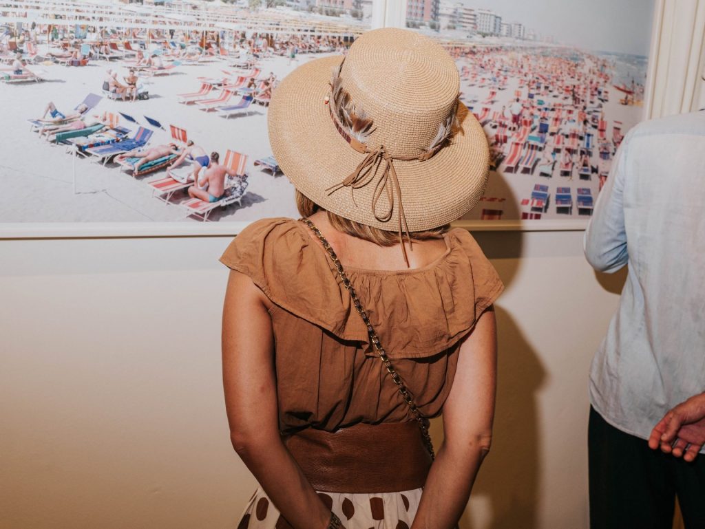 Mostra “Anemoia. Immagini di una riviera senza tempo”, a cura di Massimo Giorgetti. 27° Riccione TTV Festival, Villa Franceschi, 30 agosto – 15 settembre 2024. (© Beatrice Imperato)